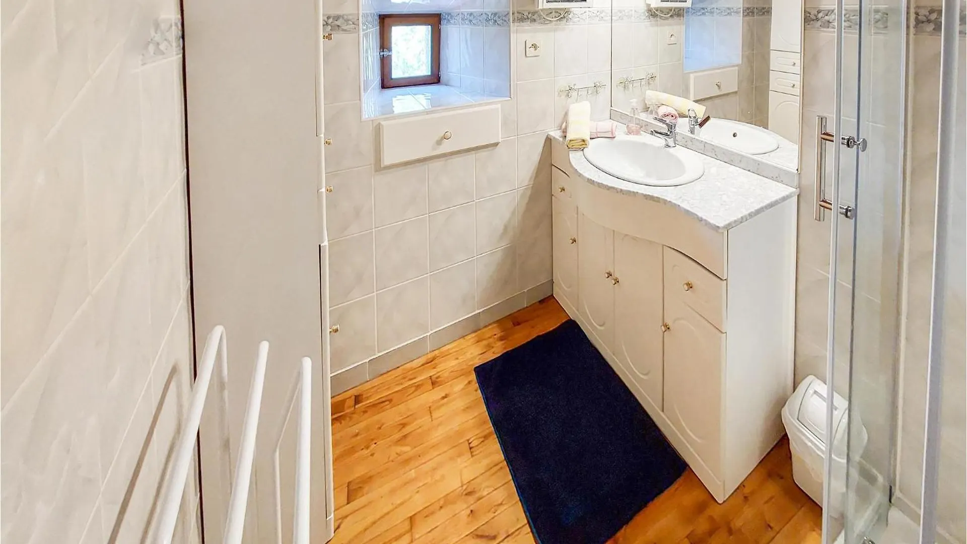Holiday home 3 Bedroom Stunning Home In Essertines-En-Chatelne France